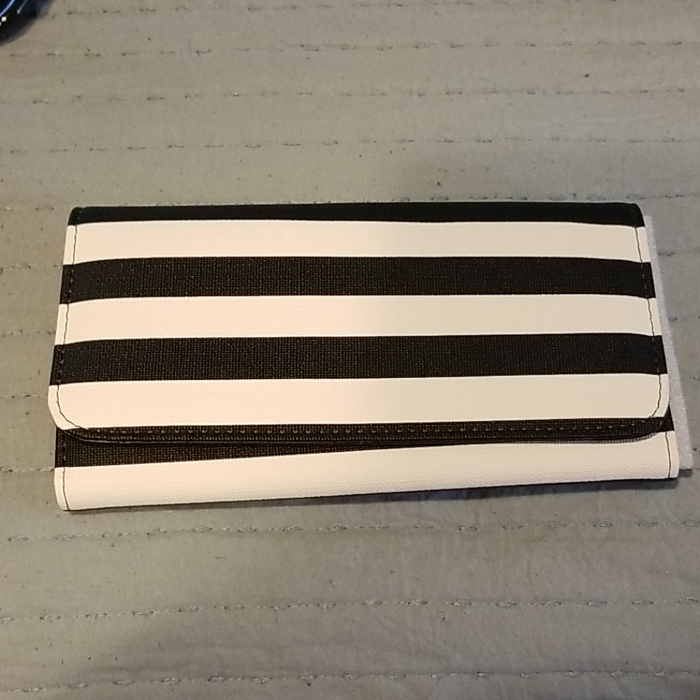 Brand New Kut from the Kloth